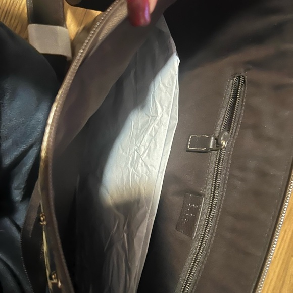 NWT AUTHENTIC GUCCI CRYSTAL MESSENGER BAG - Picture 6 of 7